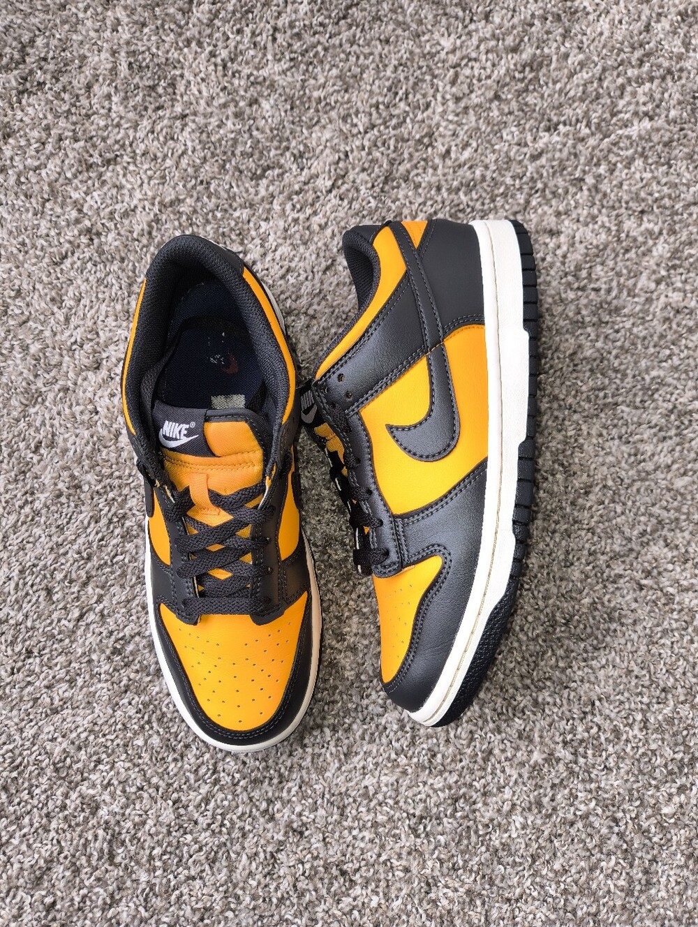 Nike Dunk Low "Sundial" Size 5.5Y - 7W